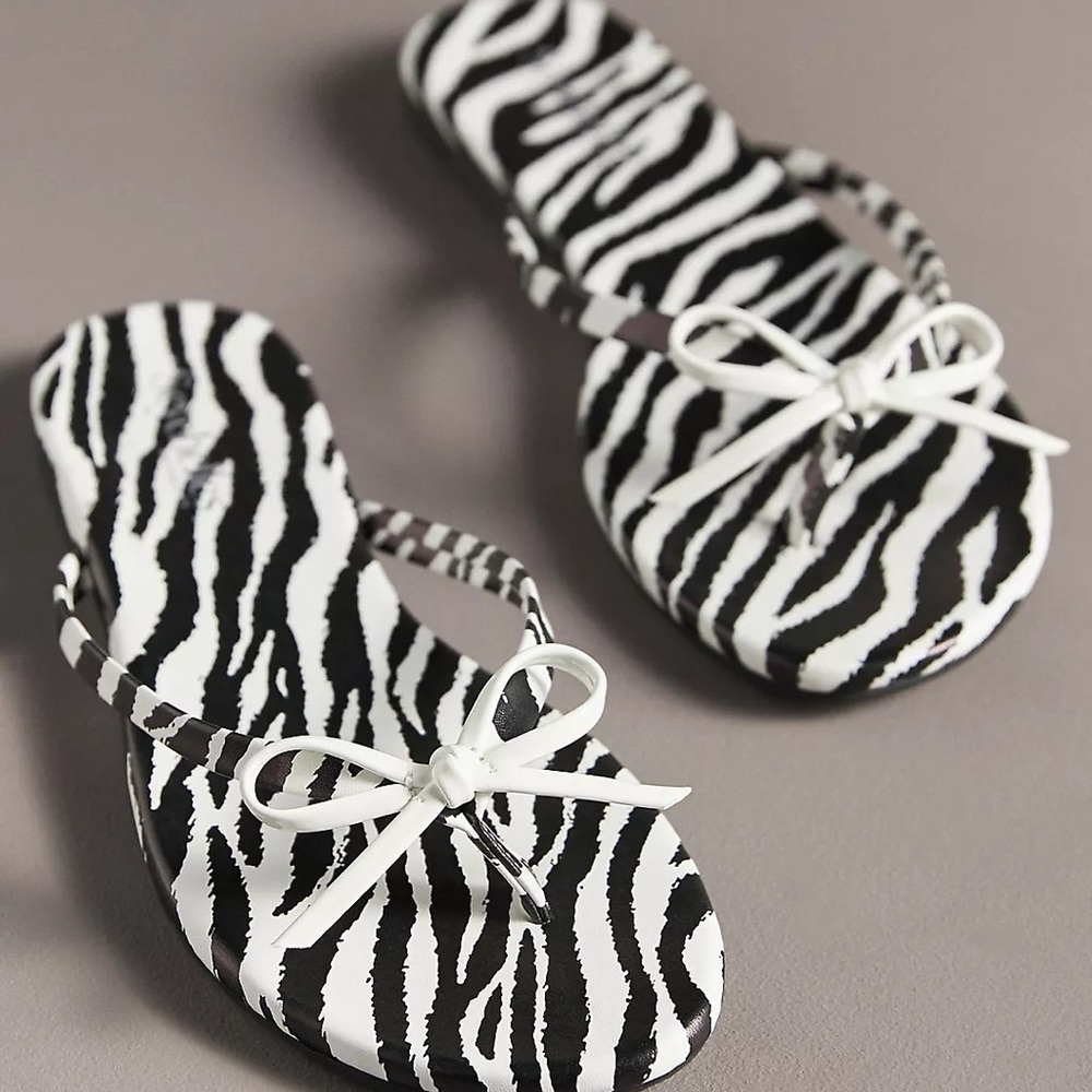 Seychelles Wishlist Thong Sandals Black and White Zebra Print